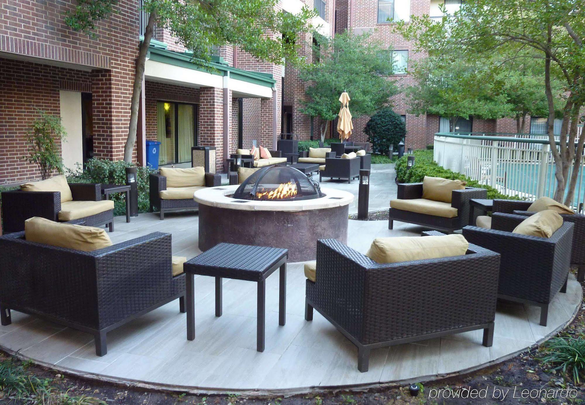 Courtyard Dallas Dfw Airport South/Irving Exterior photo